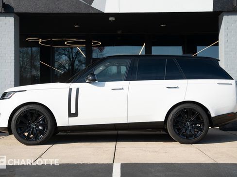 Used 2023 Land Rover Range Rover SE image 7