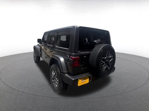 Used 2025 Jeep Wrangler Unlimited Sahara AWD/4WD image 11