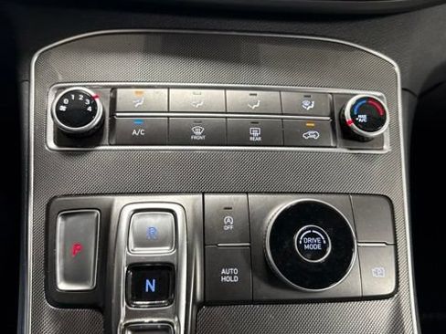 Used 2023 Hyundai Santa Fe SE FWD image 17