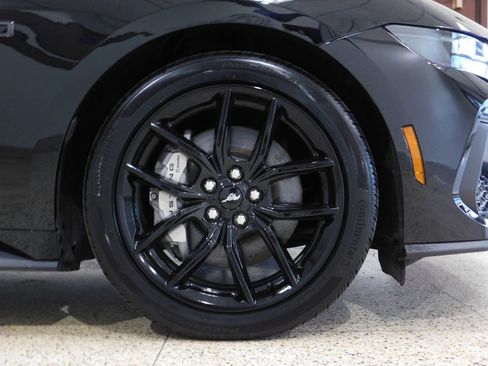 Used 2025 Ford Mustang GT Premium RWD image 89