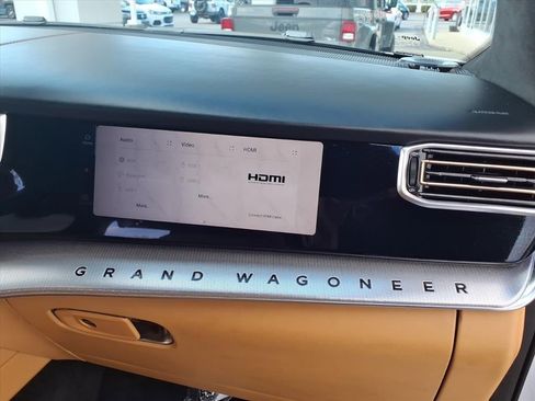 Used 2022 Jeep Grand Wagoneer Series III image 29