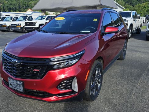 Used 2024 Chevrolet Equinox RS FWD image 2