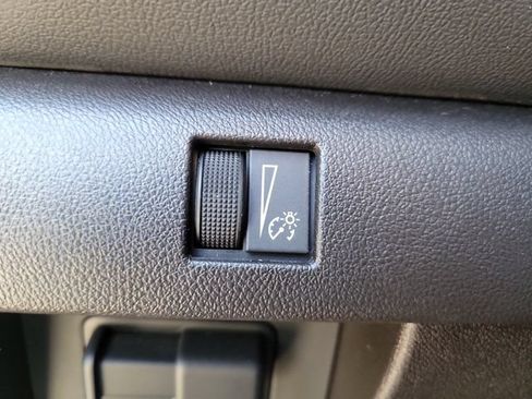 Used 2023 Chevrolet Colorado LT w/ LT Convenience Package II RWD image 23