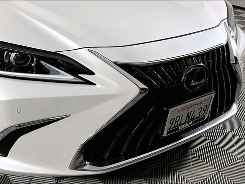 Used 2025 Lexus ES 350 w/ Premium Package image 28