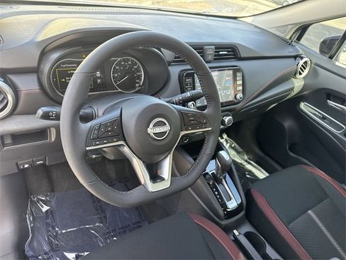 Used 2024 Nissan Versa SR w/ Trunk Package image 15