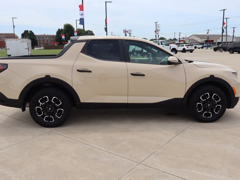 Used 2022 Hyundai Santa Cruz SEL w/ Launch Package AWD/4WD image 5