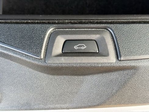 Used 2024 BMW X5 xDrive40i w/ Premium Package image 46