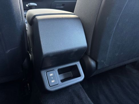 Used 2025 Kia K4 LXS image 22