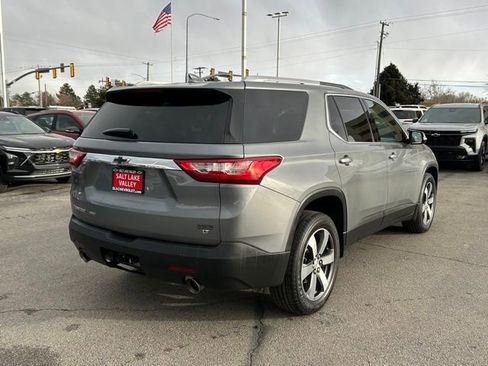Used 2018 Chevrolet Traverse LT image 8