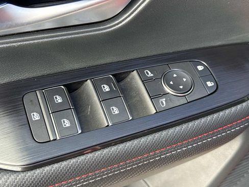 Used 2026 Nissan Kicks SR w/ SR Premium Package AWD/4WD image 17