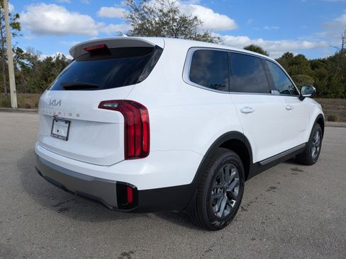 New 2025 Kia Telluride LX image 5