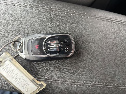 Used 2025 Buick Encore GX Preferred FWD image 21