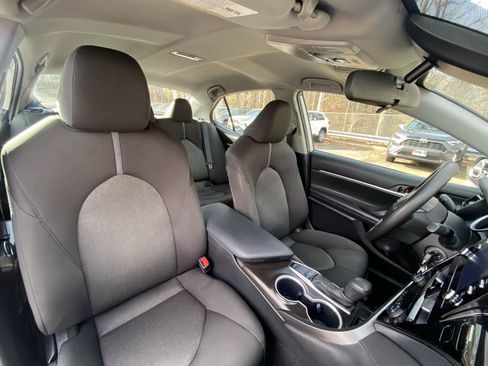 Used 2023 Toyota Camry LE image 28