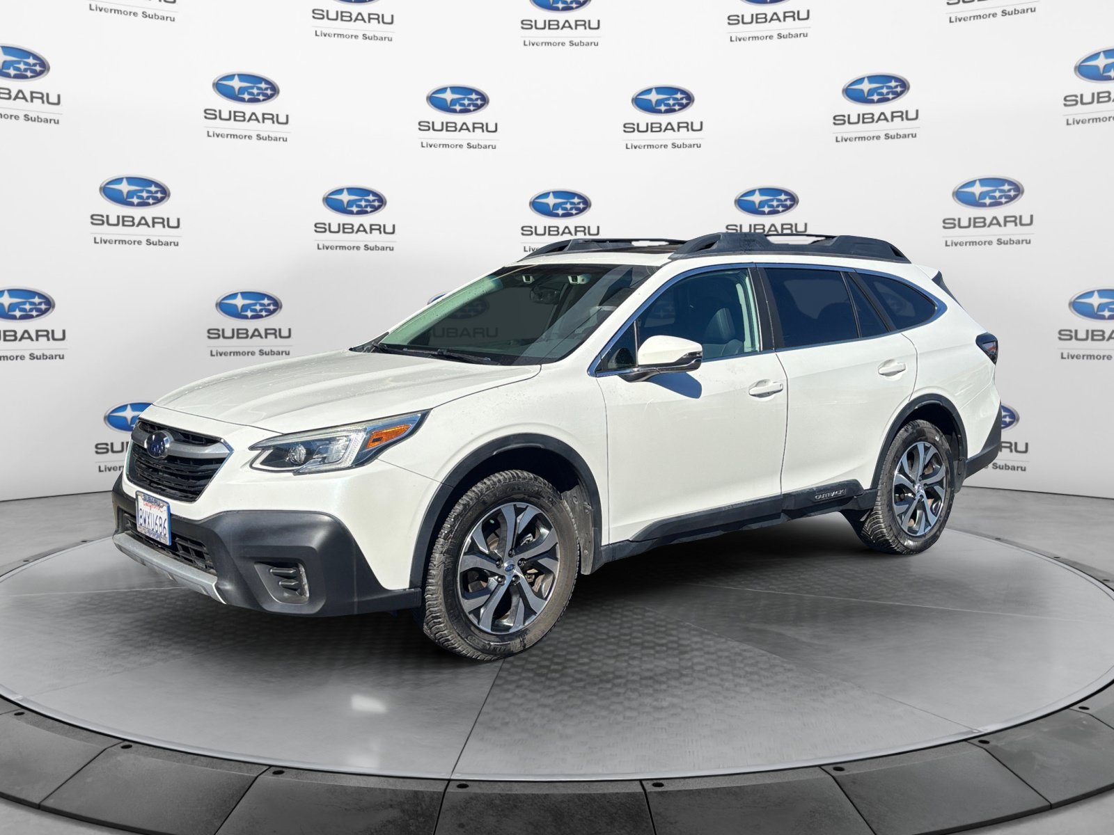 Used 2021 Subaru Outback Limited XT AWD/4WD image 3