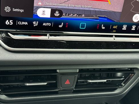 New 2026 Volkswagen Tiguan SE R-Line image 19