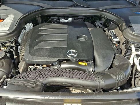 Used 2020 Mercedes-Benz GLC 300 4MATIC image 28