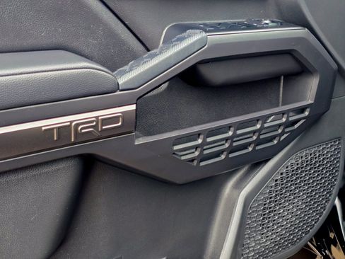 Used 2024 Toyota Tacoma TRD Off-Road image 13