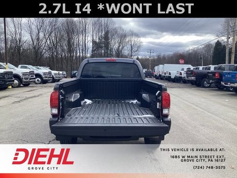 Used 2022 Toyota Tacoma SR image 15