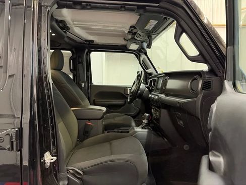 Used 2021 Jeep Gladiator Sport AWD/4WD image 21