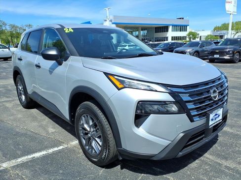 Used 2024 Nissan Rogue S AWD/4WD image 1