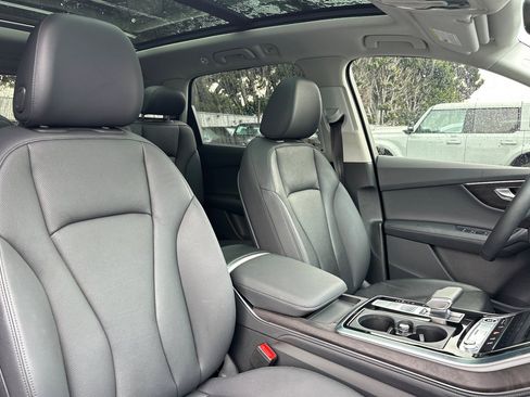 Used 2023 Audi Q7 3.0T Prestige w/ Prestige Package image 30