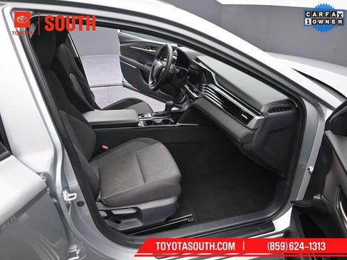 Used 2025 Toyota Camry LE image 34