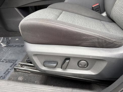 Used 2021 Nissan Rogue SV AWD/4WD image 17