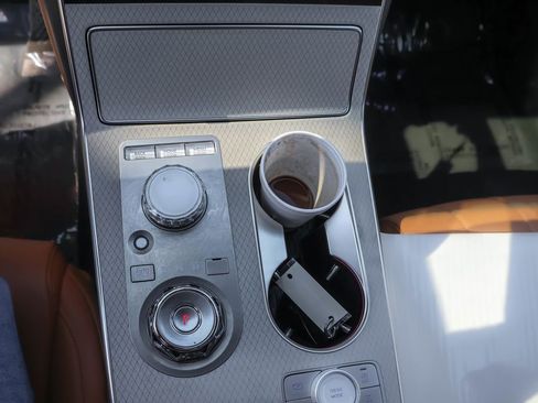 Used 2025 Genesis GV80 2.5T Advanced image 29