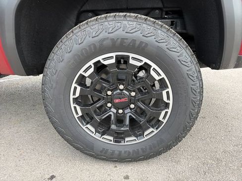 New 2026 GMC Canyon AT4 AWD/4WD image 26