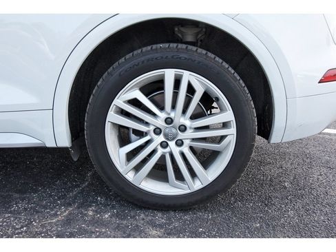 Used 2019 Audi Q5 2.0T Premium Plus w/ Premium Plus Package AWD/4WD image 34