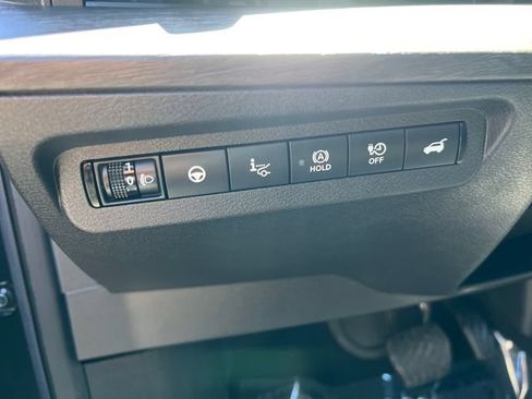 Used 2023 Nissan Ariya FWD image 21