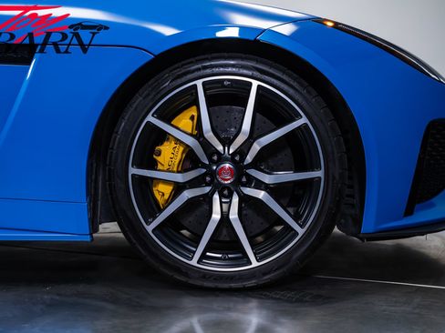 Used 2017 Jaguar F-TYPE SVR AWD/4WD image 16