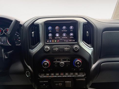 Used 2020 Chevrolet Silverado 1500 LT Trail Boss AWD/4WD image 10