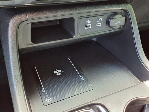 Used 2025 Honda Pilot TrailSport image 23