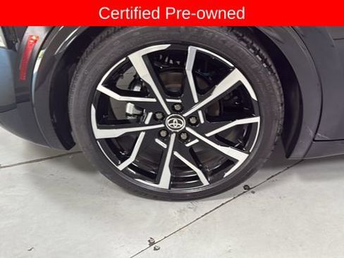 Used 2026 Toyota Prius Plug-In Hybrid w/ Limited Premium Package FWD image 22