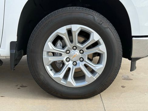 Certified 2025 Chevrolet Silverado 1500 LTZ image 10