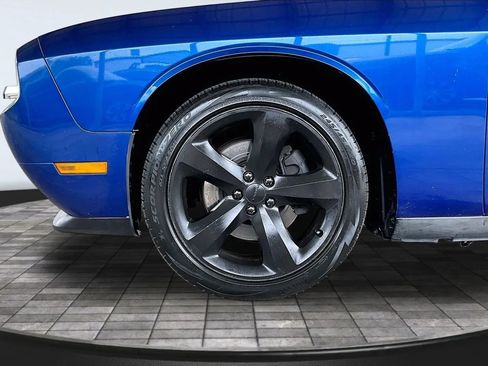 Used 2012 Dodge Challenger R/T RWD image 30