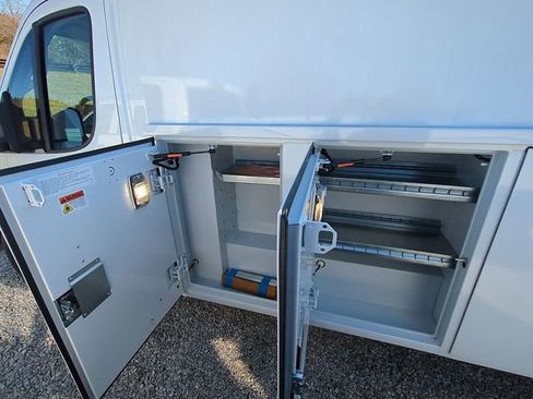New 2024 RAM ProMaster 3500 w/ Convenience Group image 20