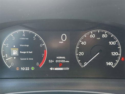 Certified 2025 Honda Pilot Touring image 16