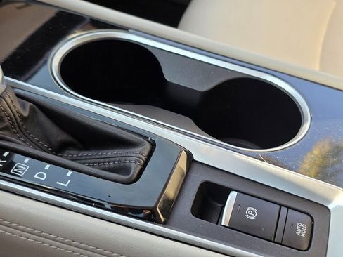 Used 2022 Nissan Altima 2.5 Platinum image 32