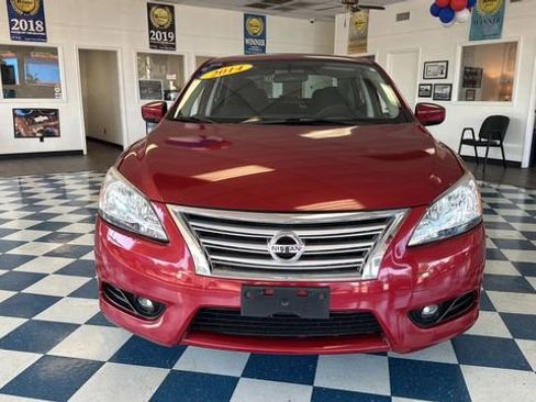 Used 2014 Nissan Sentra SV image 2