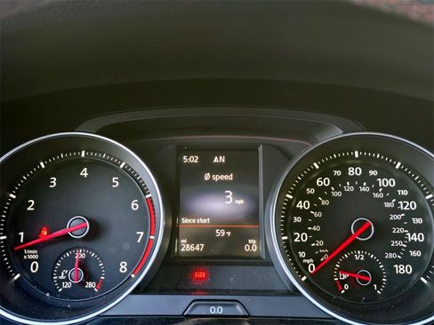 Used 2019 Volkswagen GTI SE image 12