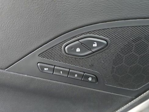 Used 2016 Chevrolet Corvette Stingray Coupe w/ 2LT Preferred Equipment Group image 16