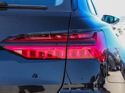 Used 2025 Audi RS 6 performance w/ Matte Carbon Package image 9