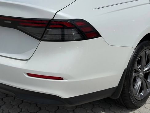 Used 2023 Honda Accord EX image 11