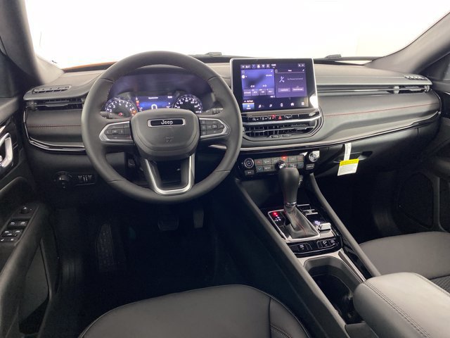 New 2026 Jeep Compass Trailhawk AWD/4WD image 17