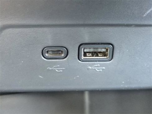 Used 2025 Chevrolet Trax ACTIV w/ Driver Confidence Package image 17