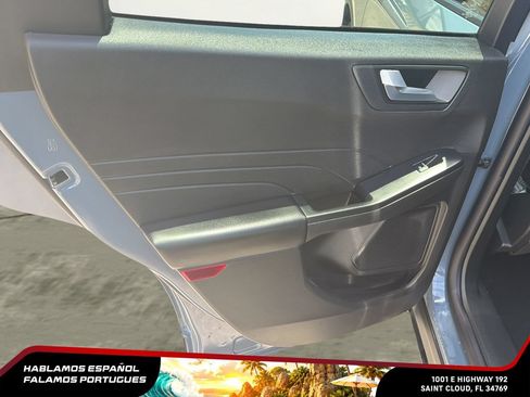 Used 2025 Ford Escape ST-Line w/ Tech Pack #1 FWD image 23