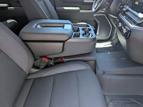 New 2026 GMC Sierra 1500 Elevation image 23