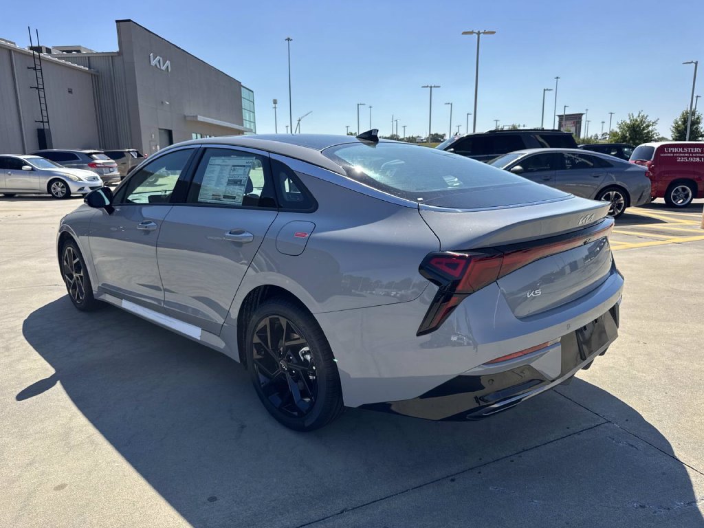 New 2027 Kia K5 GT-Line FWD image 5